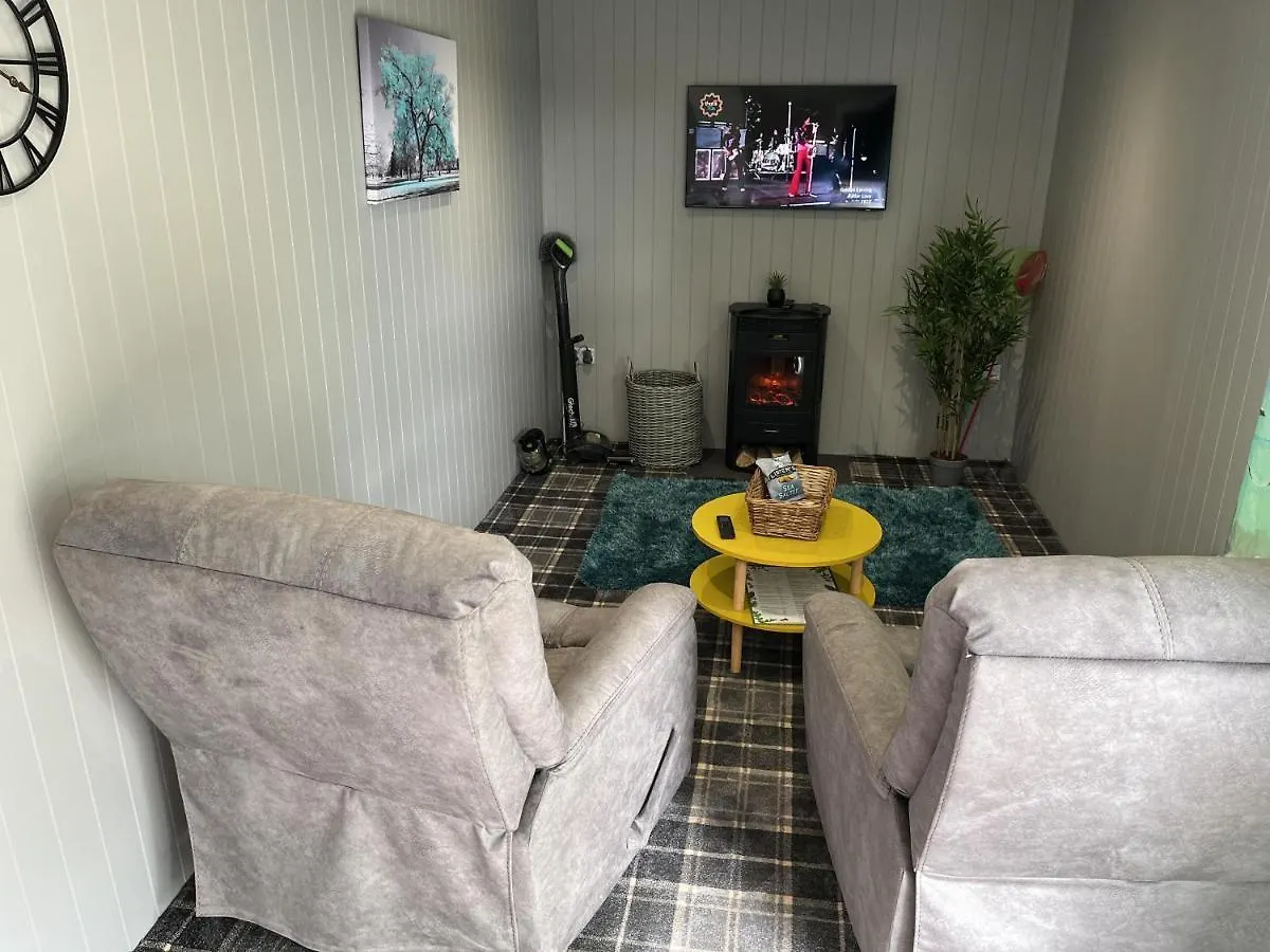 Cedar Boutique Lodge-Dog Fishing And Spa Access York United Kingdom