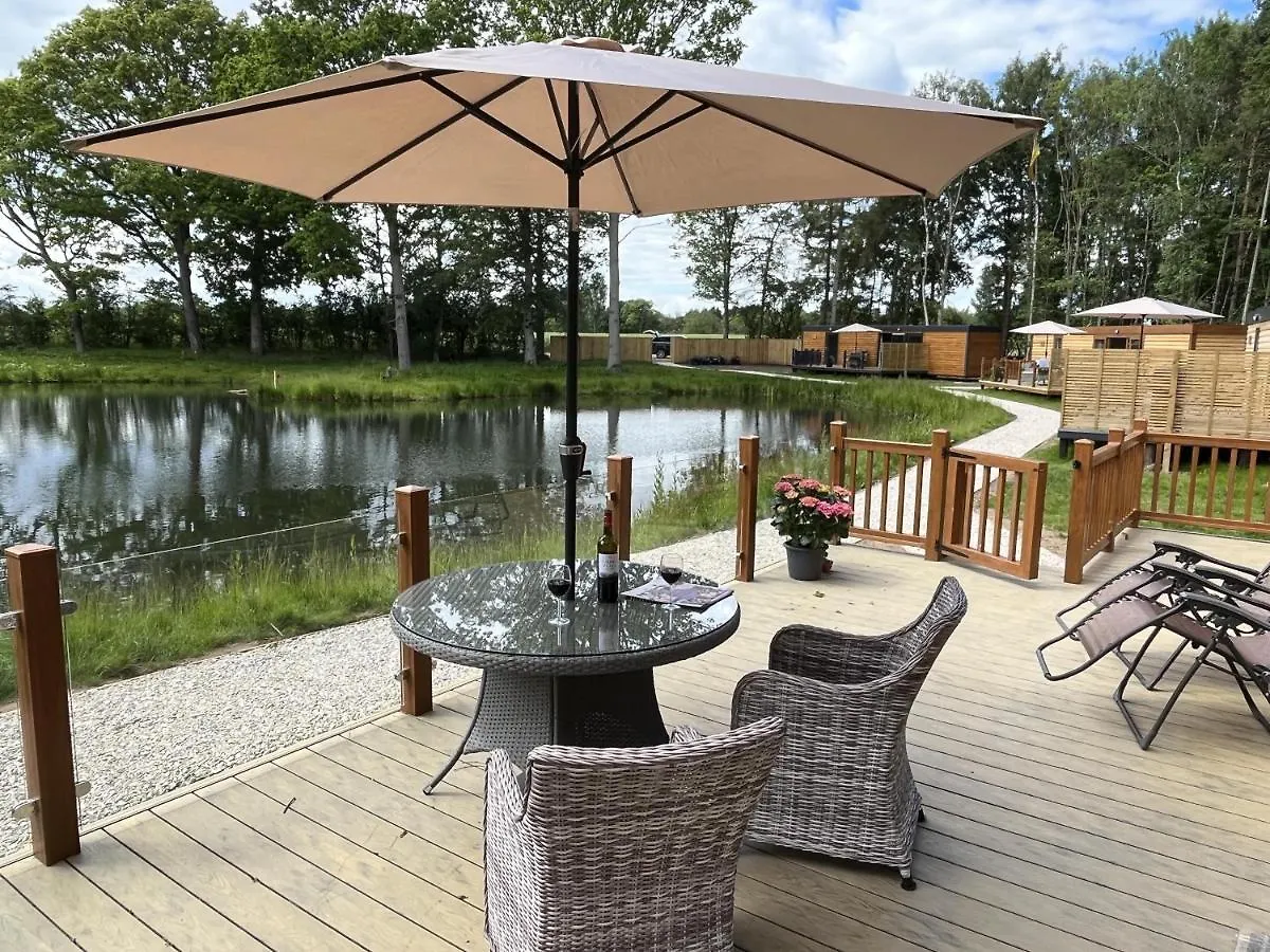 Cedar Boutique Lodge-Dog Fishing And Spa Access York United Kingdom